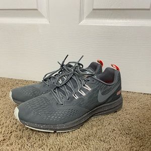 Nike women’s shoes: size 10